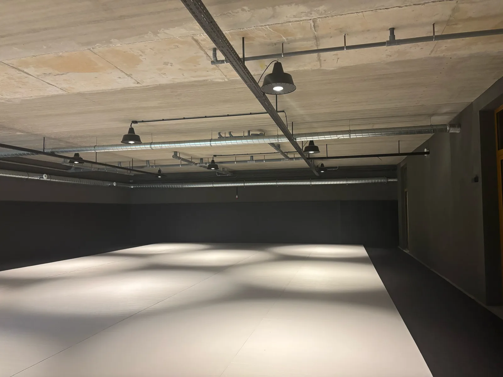 Y&J Concept