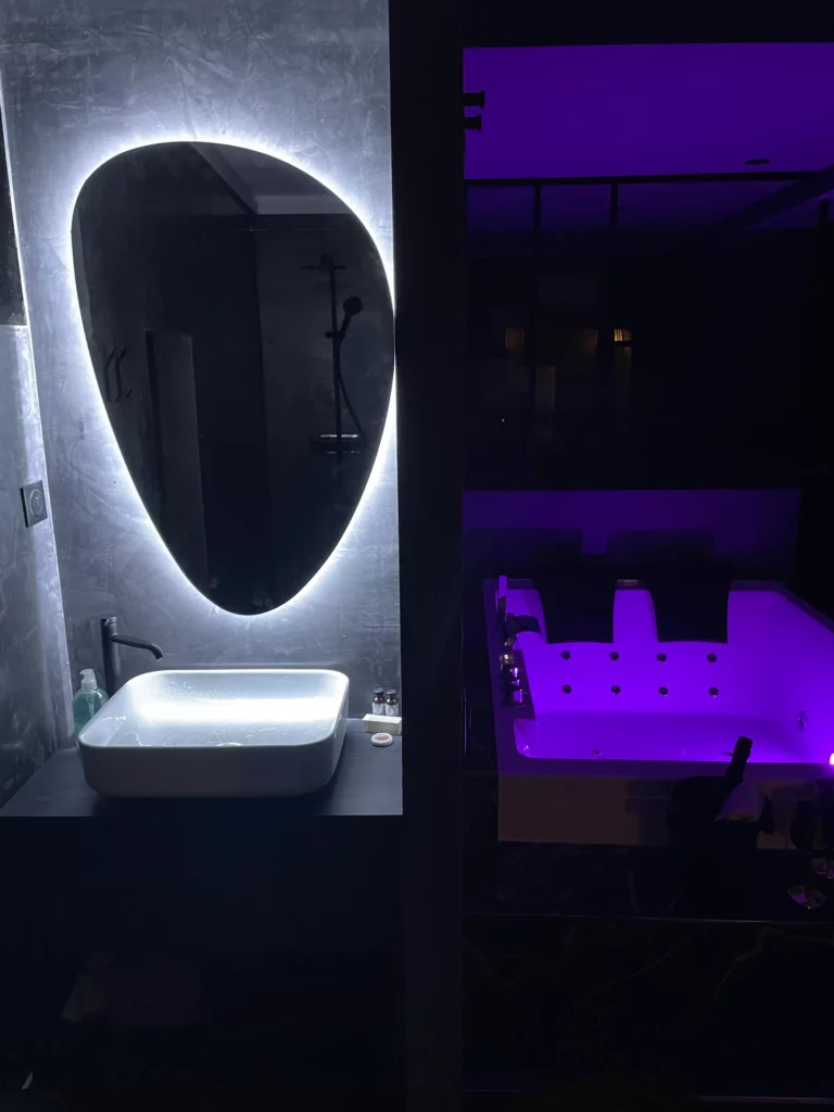 Love Room
