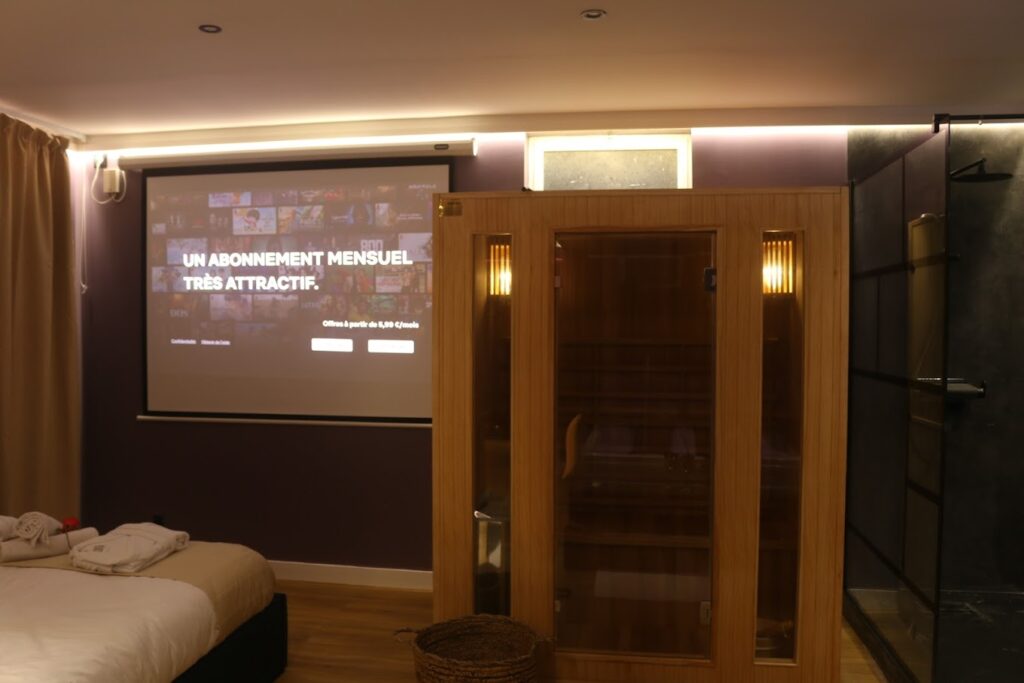 Love Room